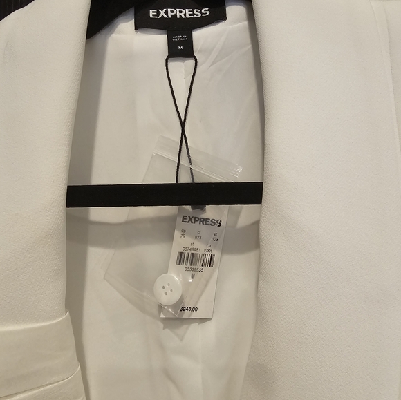 Express White Pleated Ruffle Blazer NWT Size M | Statement Wedding Guest Bridal - Picture 4 of 9